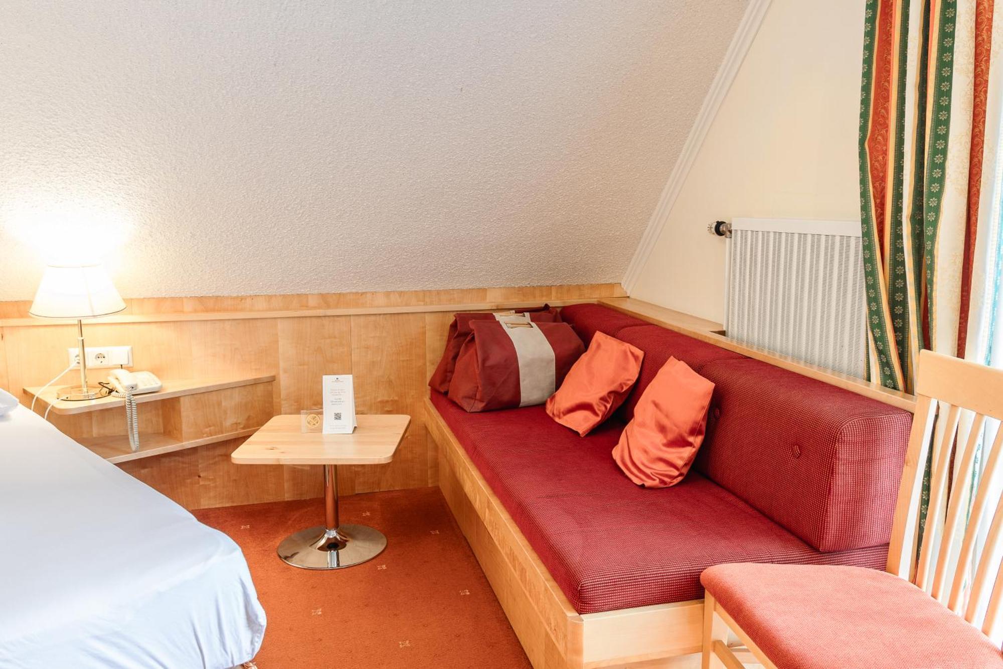 Schlosshotel Seewirt Turracher Höhe Buitenkant foto