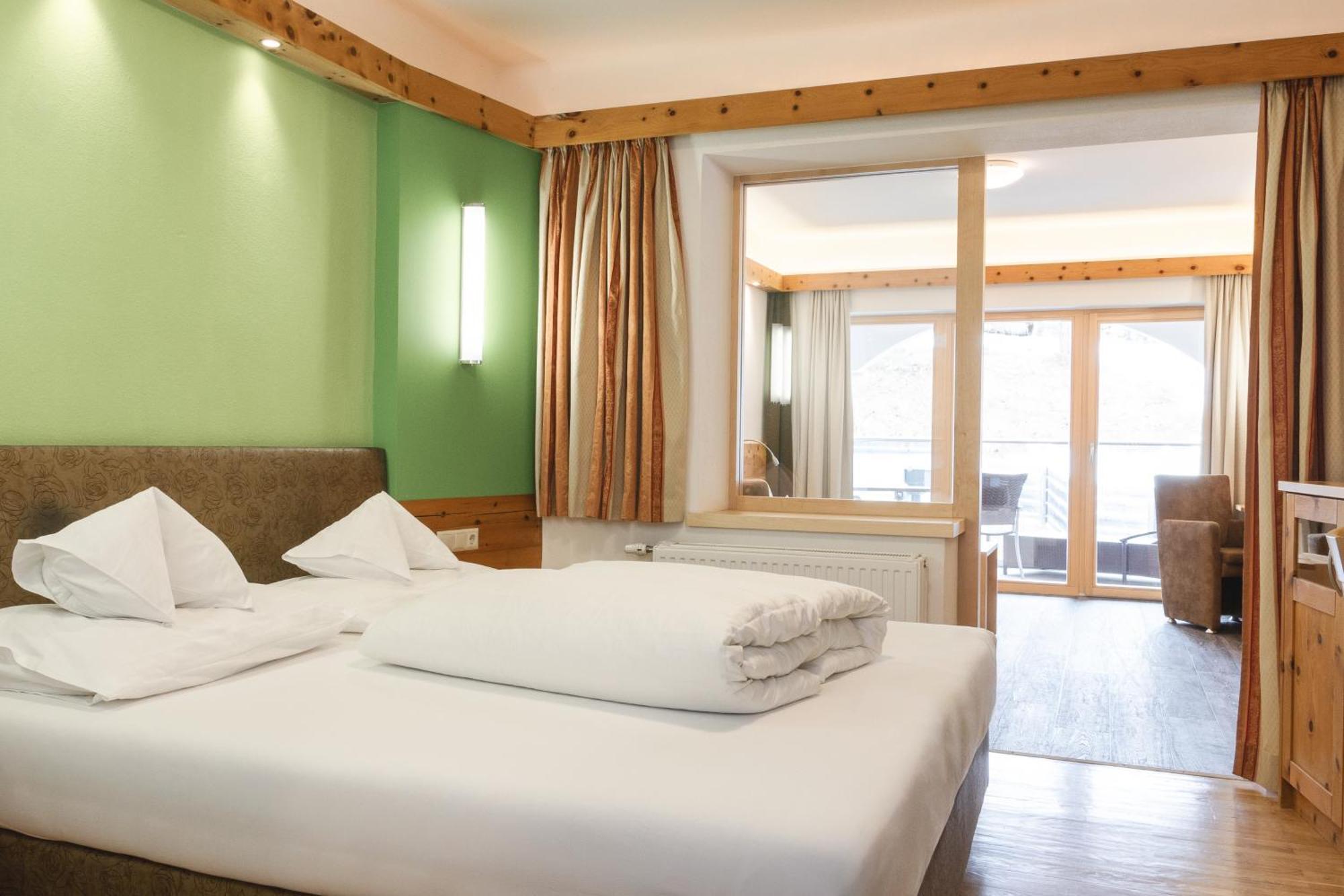 Schlosshotel Seewirt Turracher Höhe Buitenkant foto